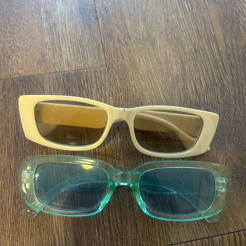 Trendy Cream and Green Sunglasses Set